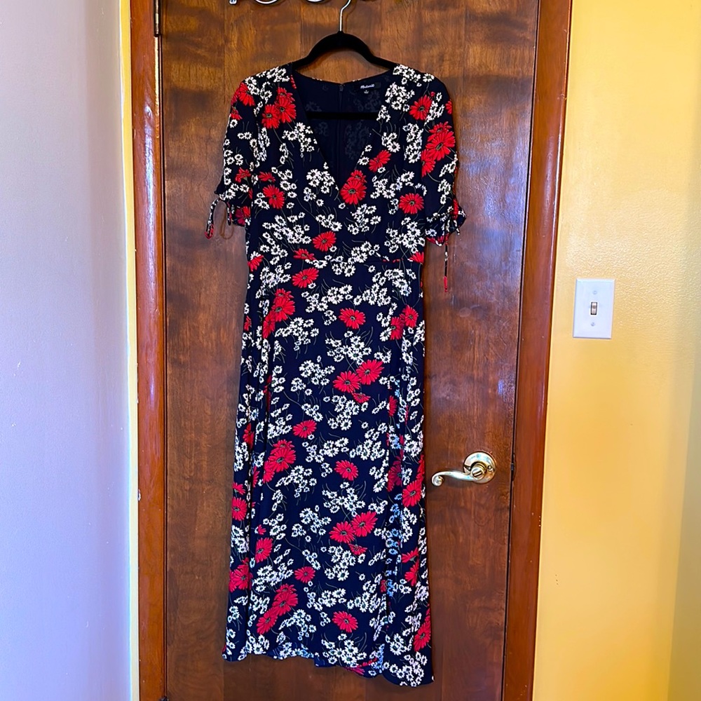 * NWOT Floral Madewell Dress 👗 *This Dress Is A Size 8
